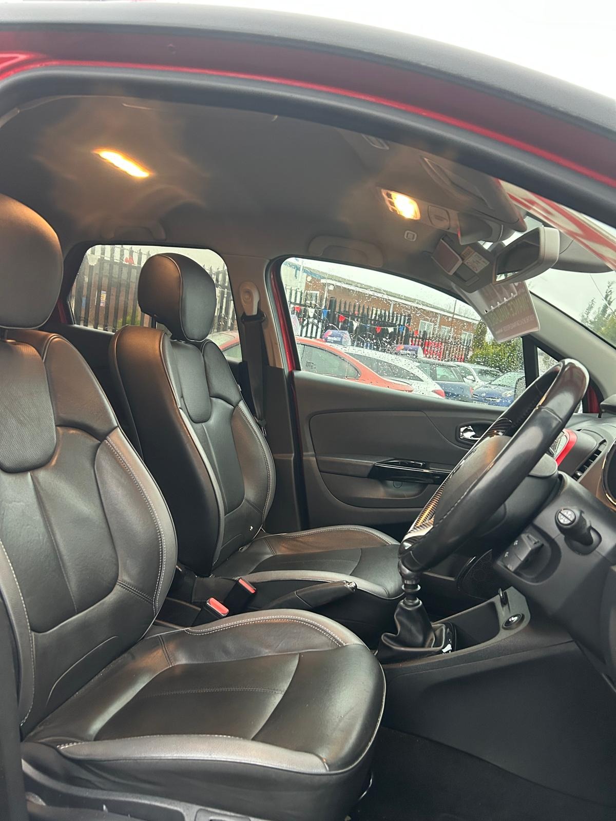 Used Renault Captur 2017 for sale - 77420605: Photo 6