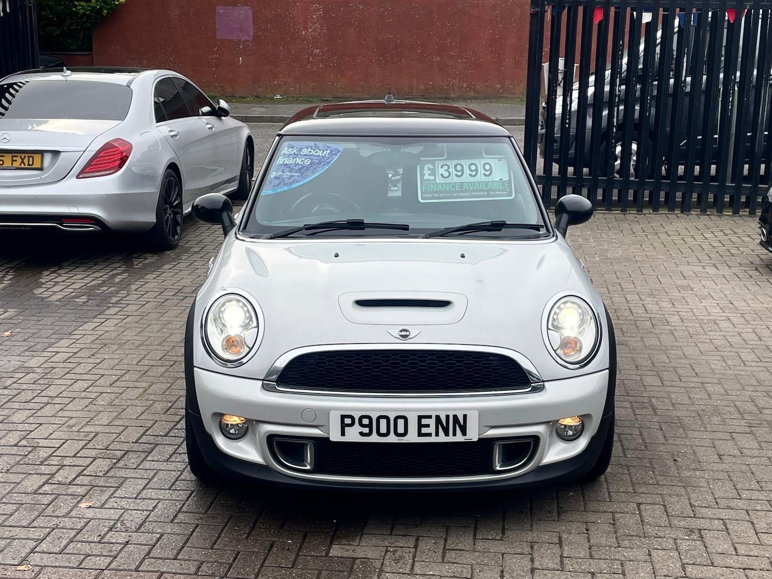 Used MINI Hatch 2012 for sale - 76102534: Photo 2