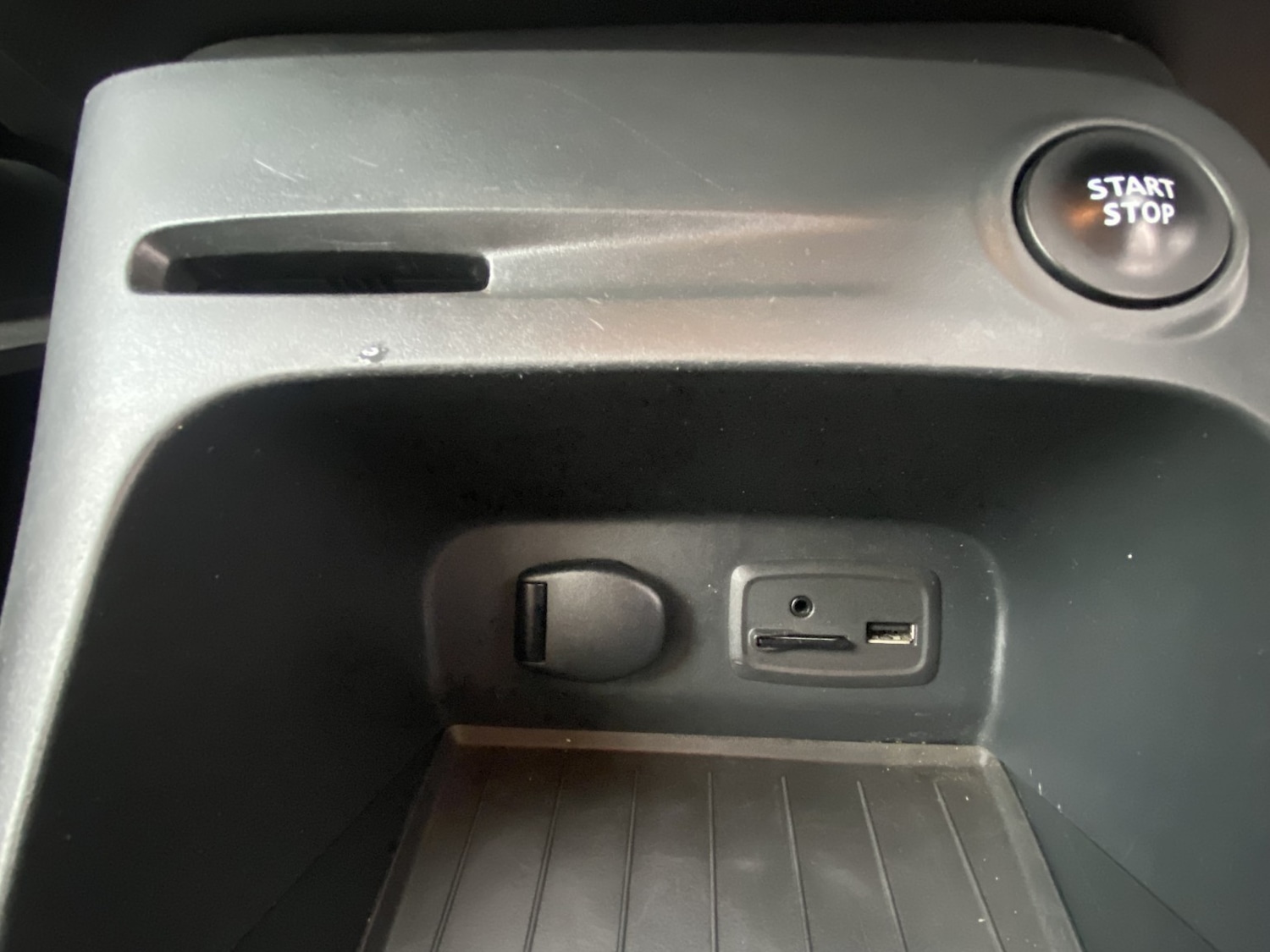 Used Renault Captur 2015 for sale - 76407465: Photo 12