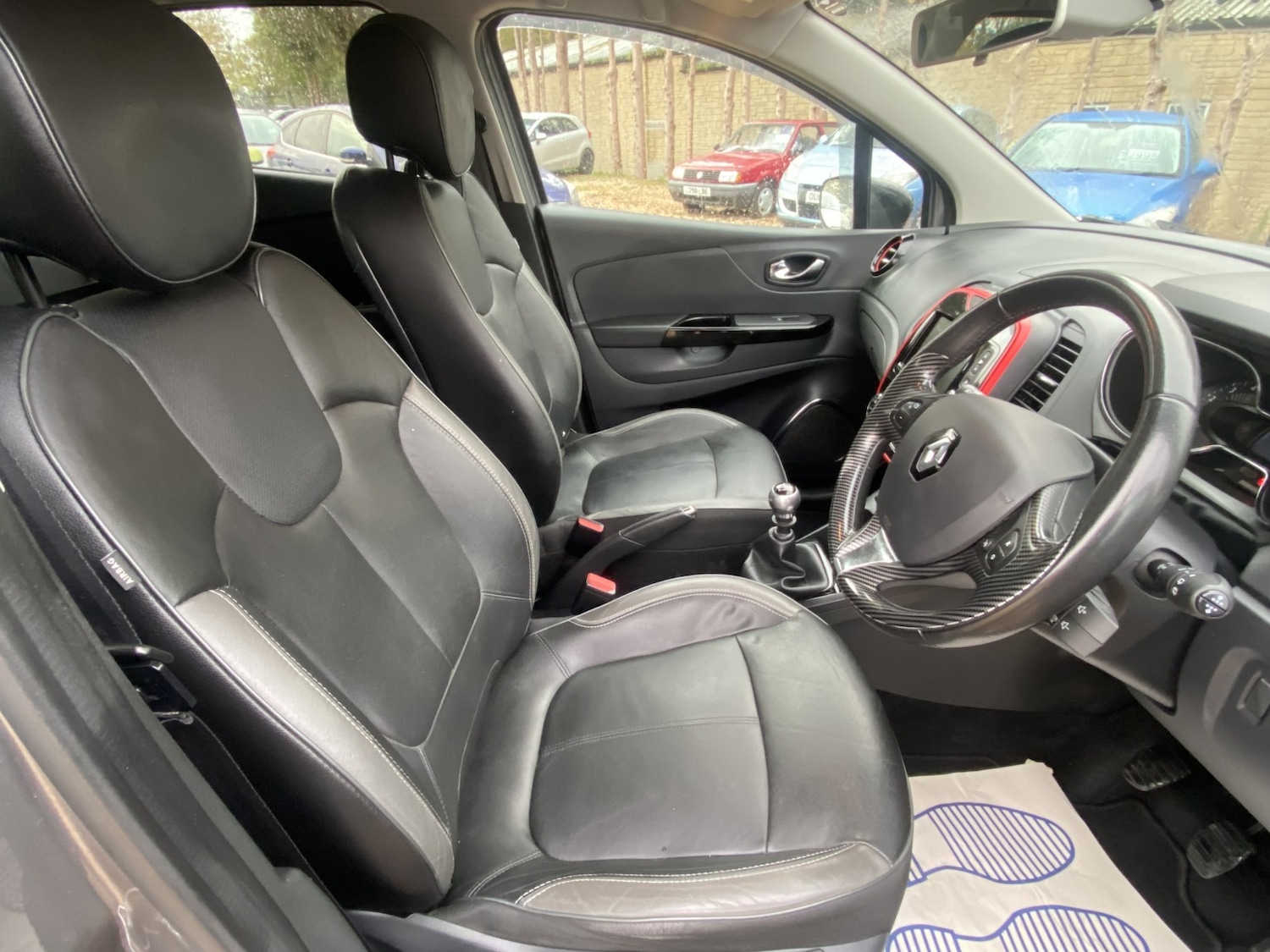 Used Renault Captur 2015 for sale - 76407465: Photo 16