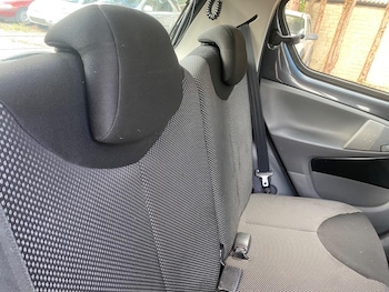 Used Toyota AYGO 2010 for sale - 75767131: Photo