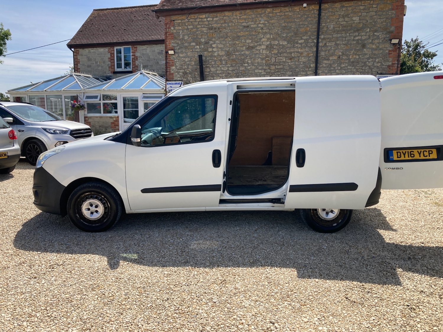 Used Vauxhall Combo 2016 for sale - 75158016: Photo 5