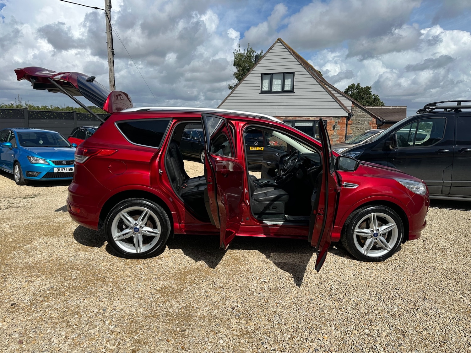 Used Ford Kuga 2016 for sale - 75975537: Photo 1