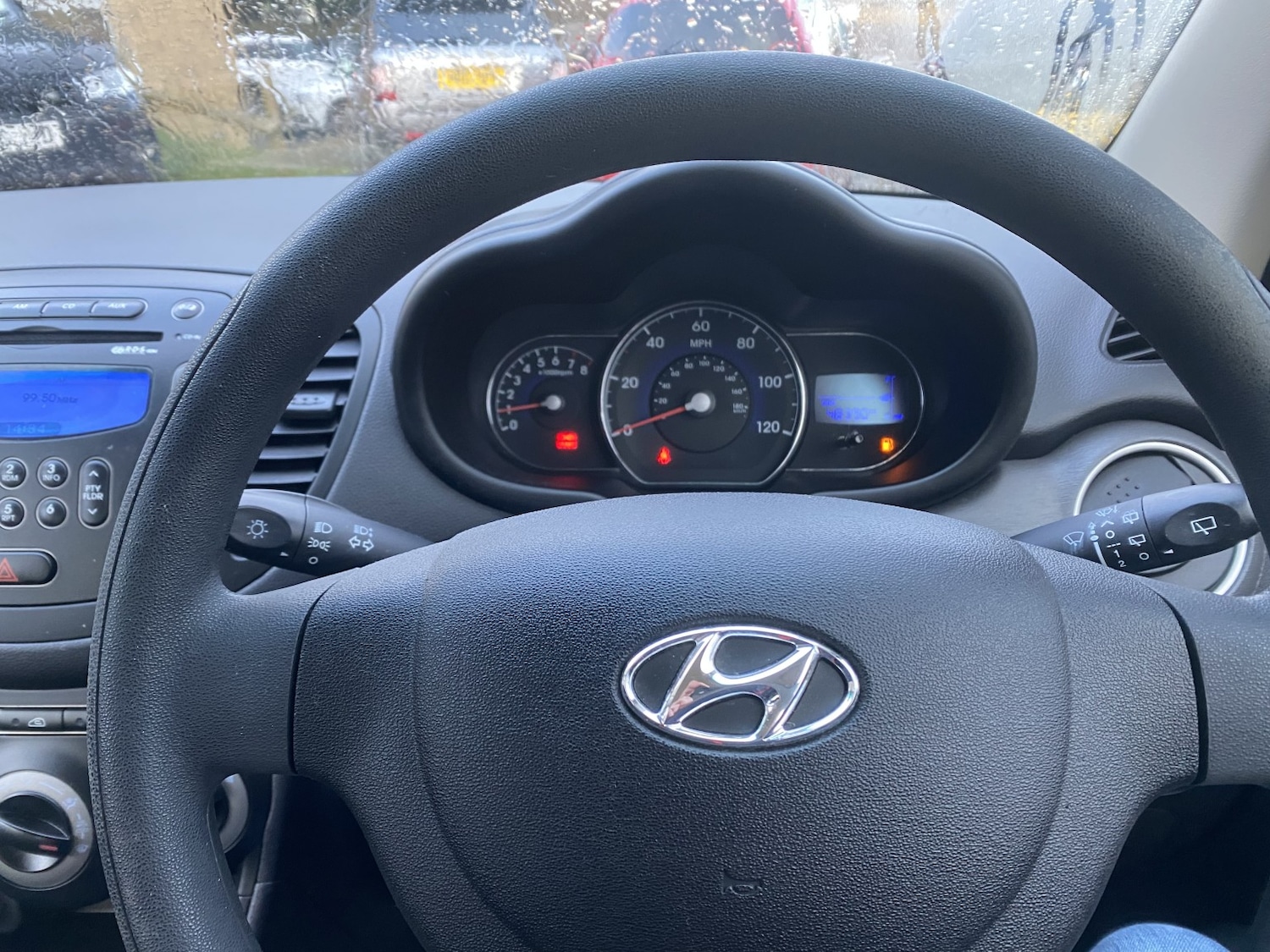 Used Hyundai i10 2012 for sale - 76762141: Photo 13