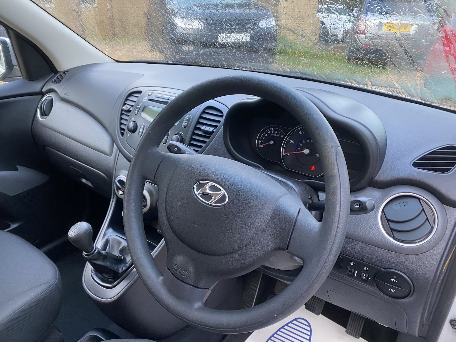 Used Hyundai i10 2012 for sale - 76762141: Photo 14