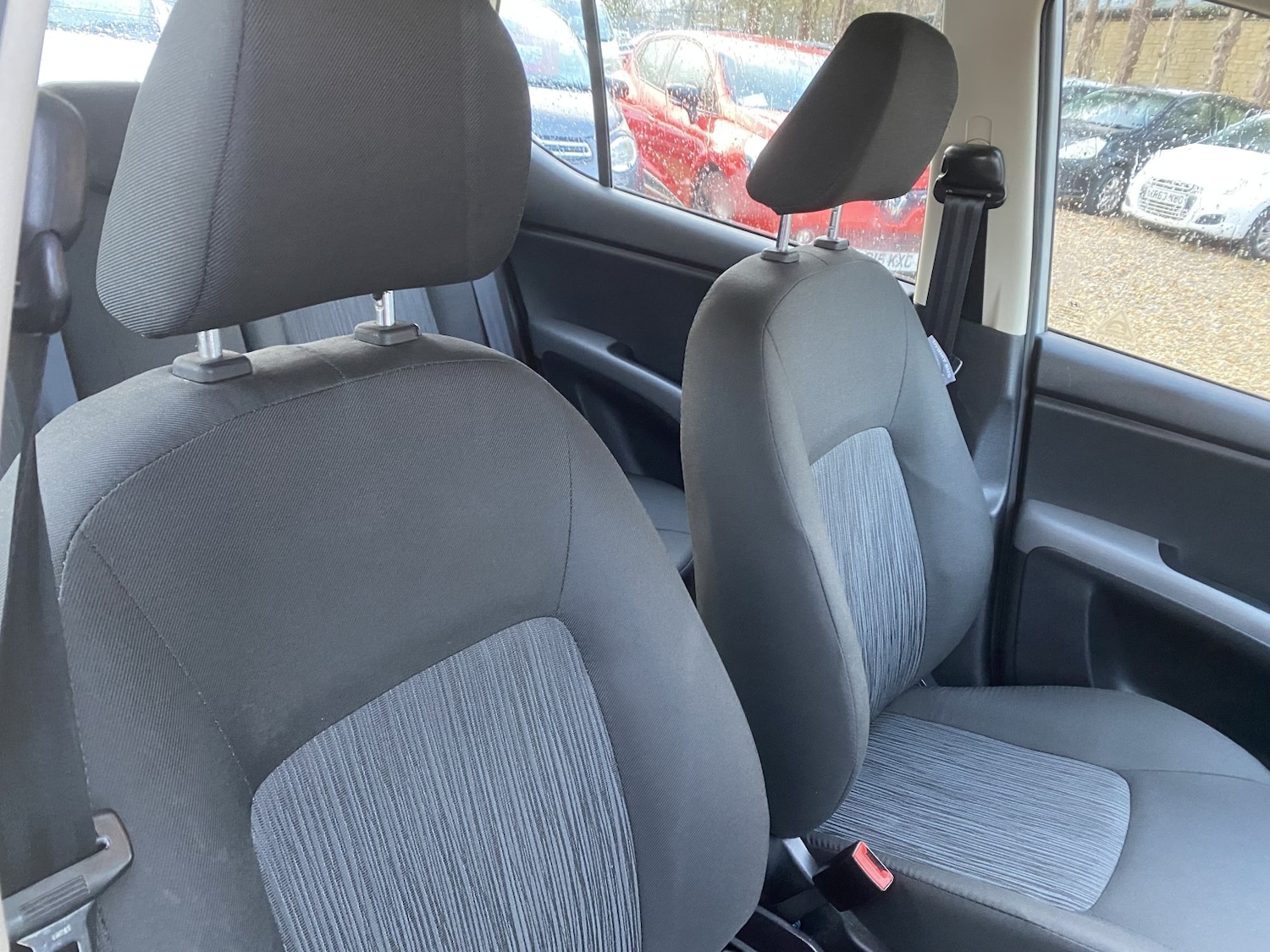 Used Hyundai i10 2012 for sale - 76762141: Photo 16