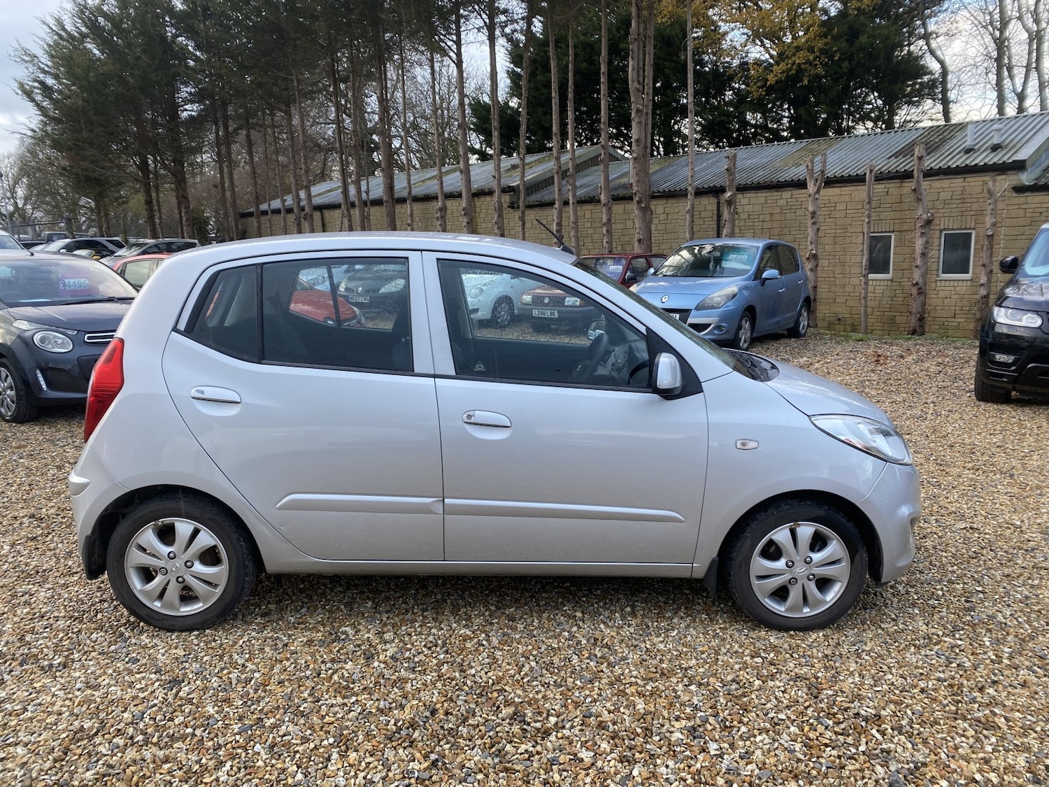 Used Hyundai i10 2012 for sale - 76762141: Photo 2