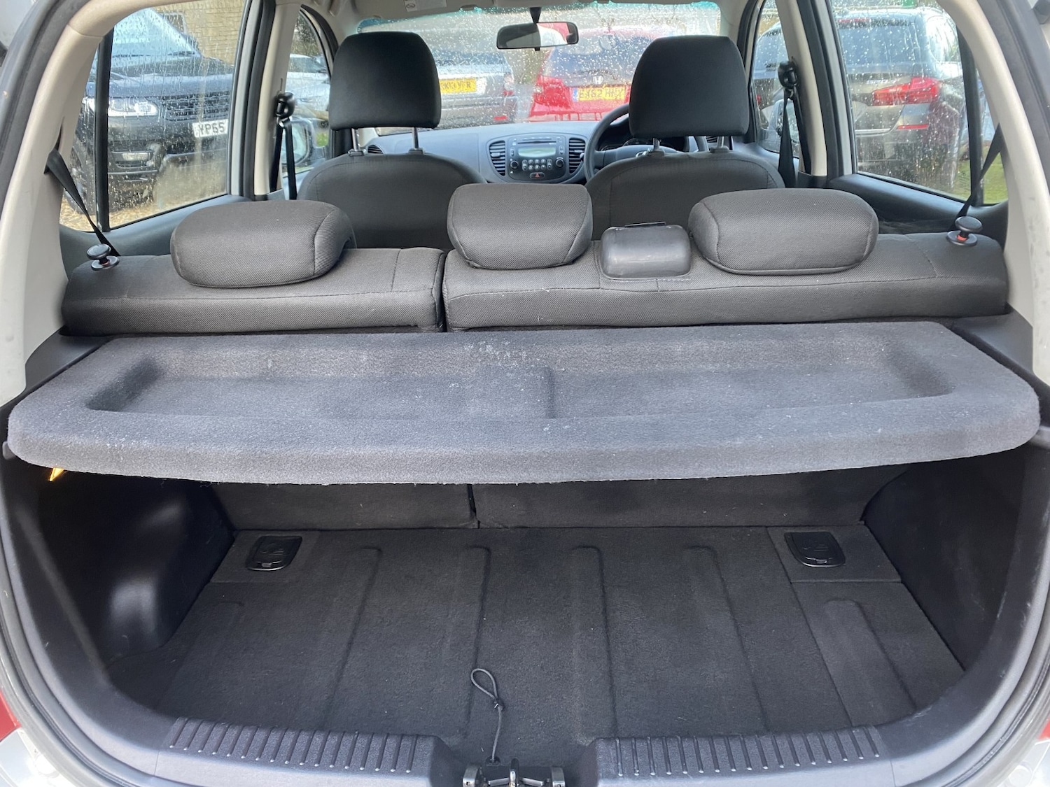 Used Hyundai i10 2012 for sale - 76762141: Photo 21