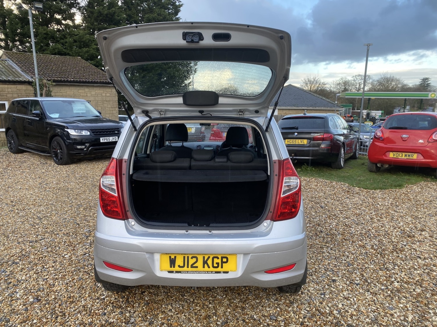 Used Hyundai i10 2012 for sale - 76762141: Photo 22