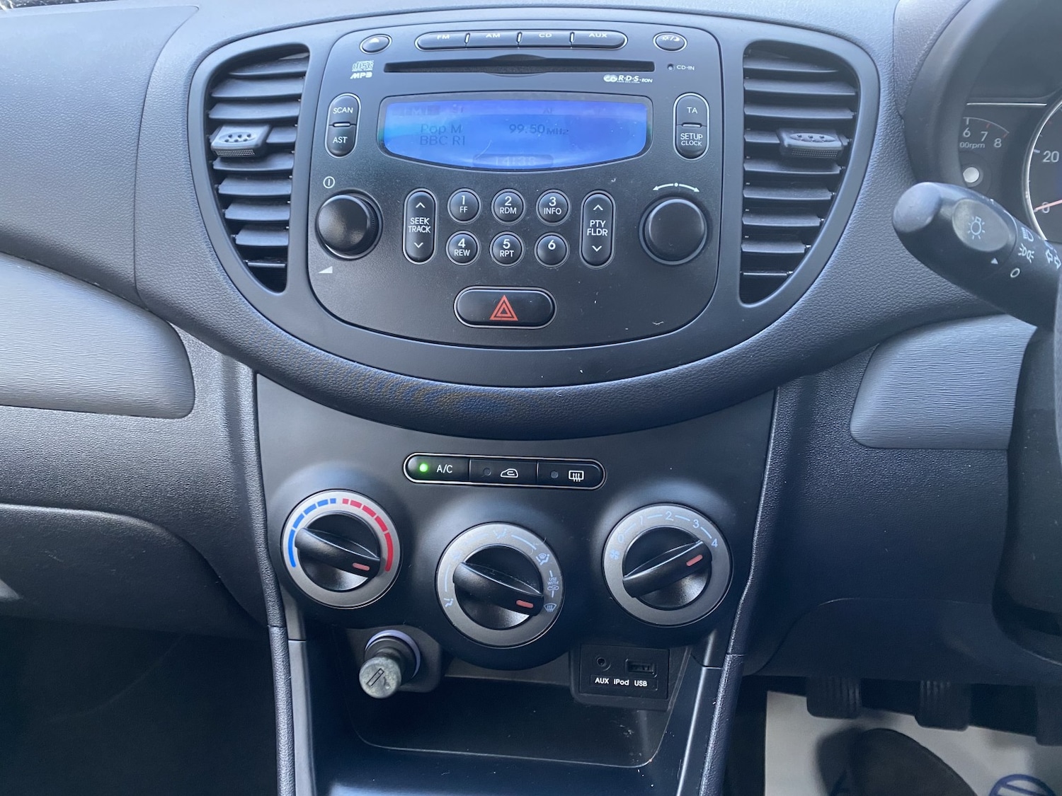 Used Hyundai i10 2012 for sale - 76762141: Photo 7