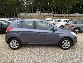 Used Hyundai i20 2010 for sale - 78775809: Photo