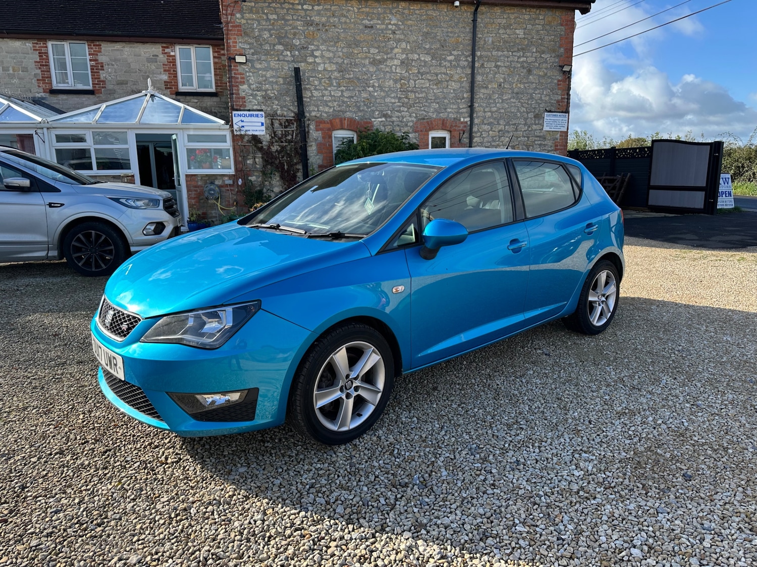 Used SEAT Ibiza 2017 for sale - 76384967: Photo 2