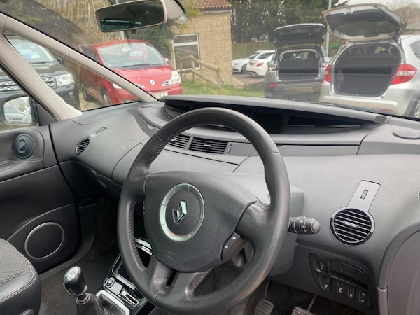 Used Renault Grand Espace 2012 for sale - 76211781: Photo 17