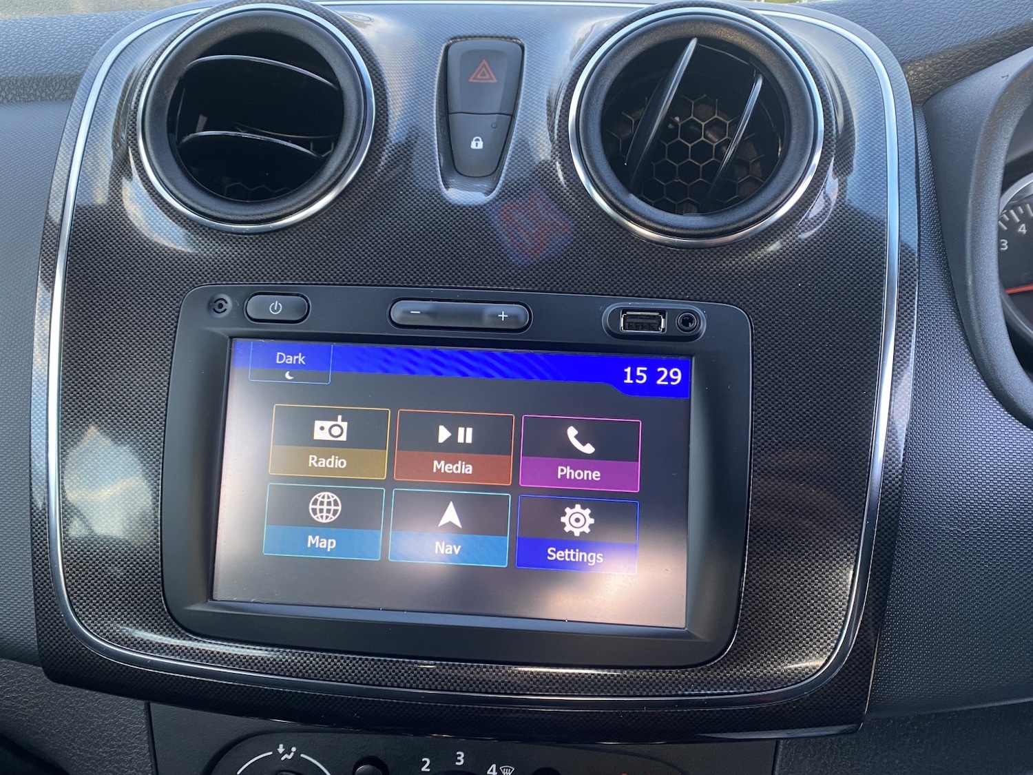 Used Dacia Sandero 2017 for sale - 77313926: Photo 8