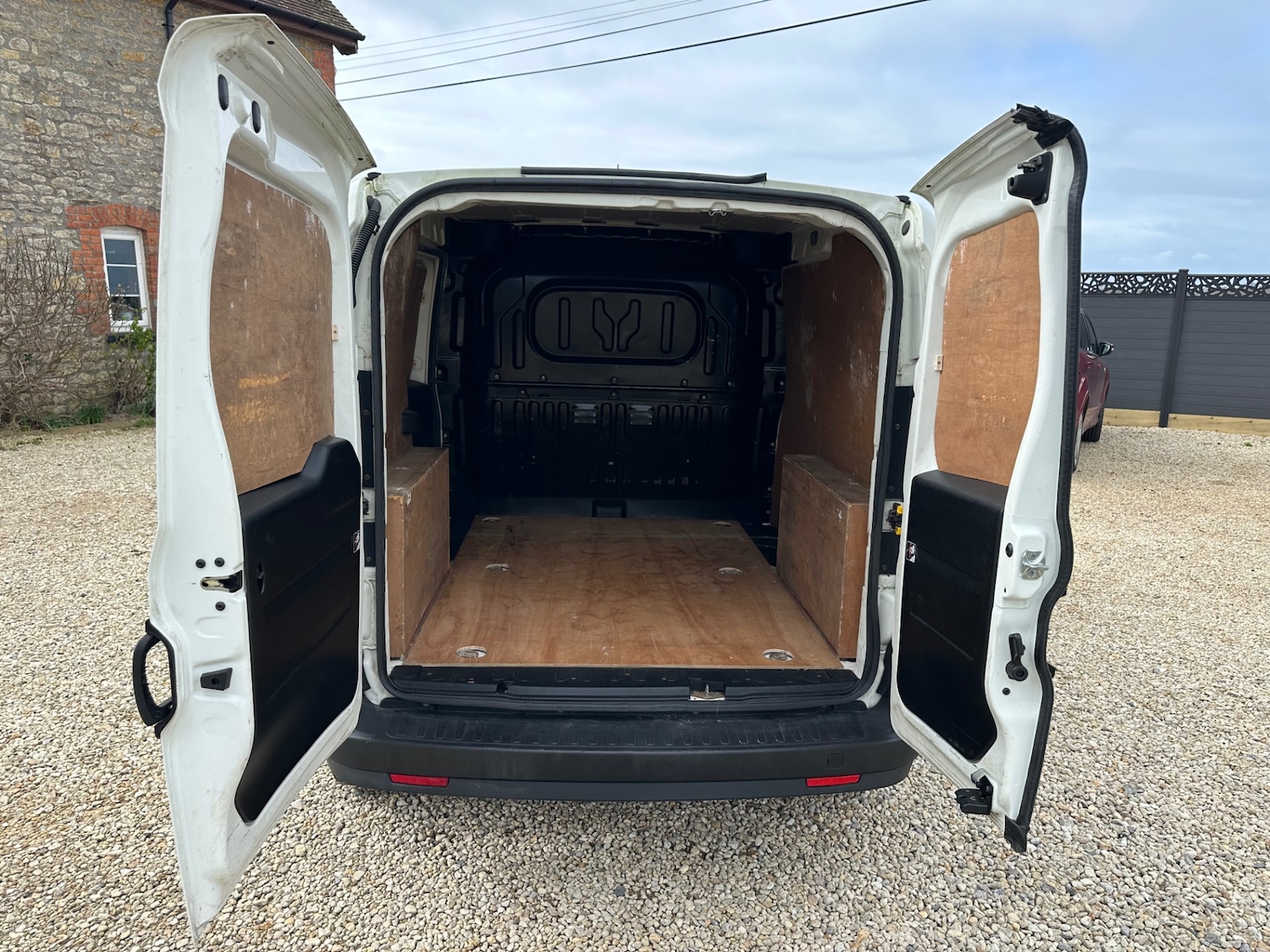 Used Vauxhall Combo 2016 for sale - 77904268: Photo 13