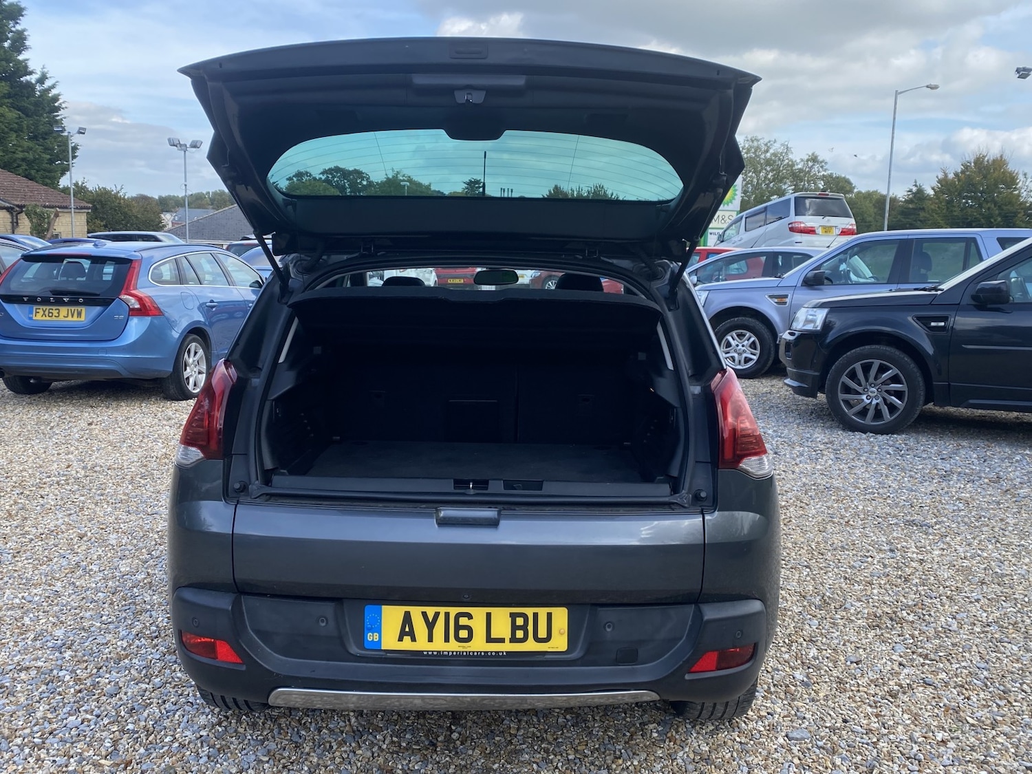 Used Peugeot 3008 2016 for sale - 76565230: Photo 10