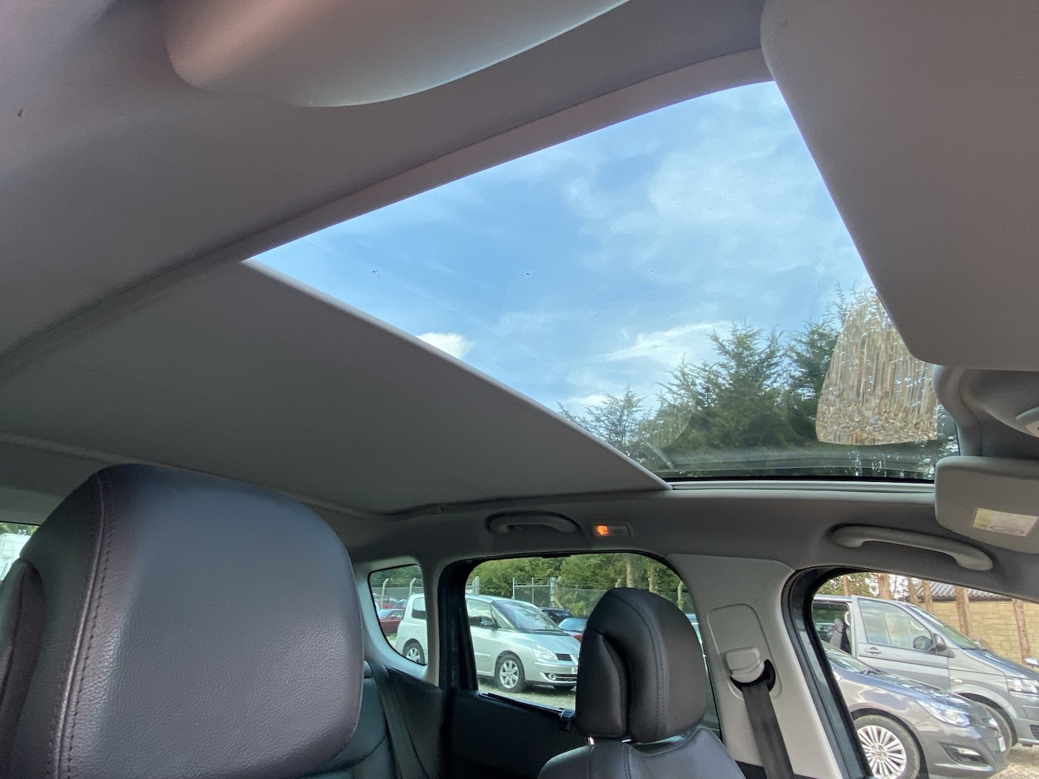 Used Peugeot 3008 2016 for sale - 76565230: Photo 9