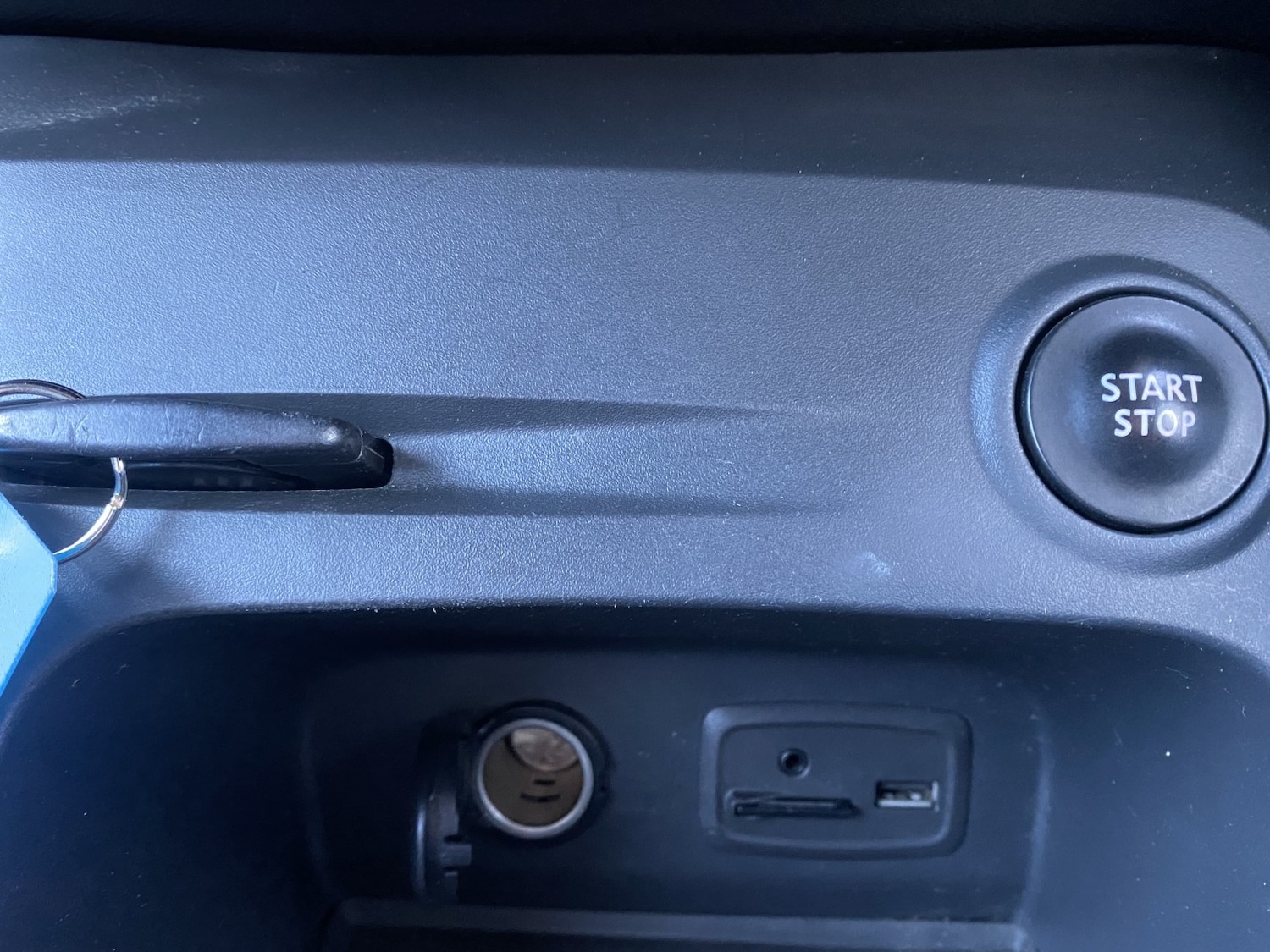 Used Renault Captur 2015 for sale - 76656218: Photo 16