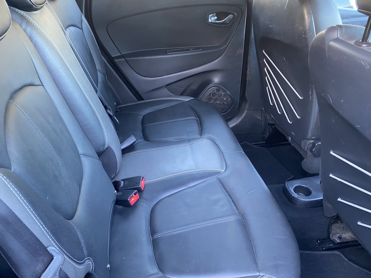 Used Renault Captur 2015 for sale - 76656218: Photo 24