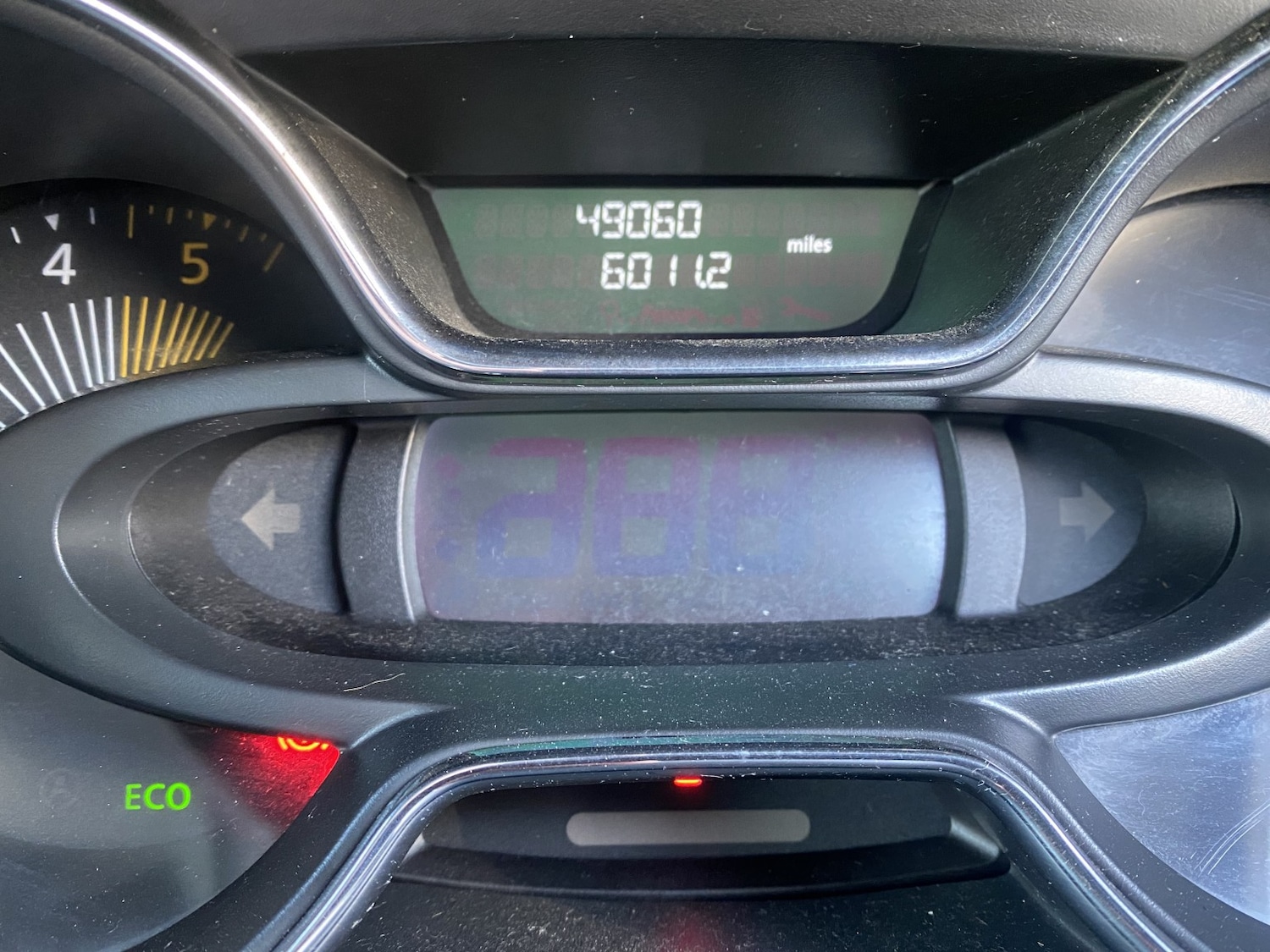 Used Renault Captur 2015 for sale - 76656218: Photo 4