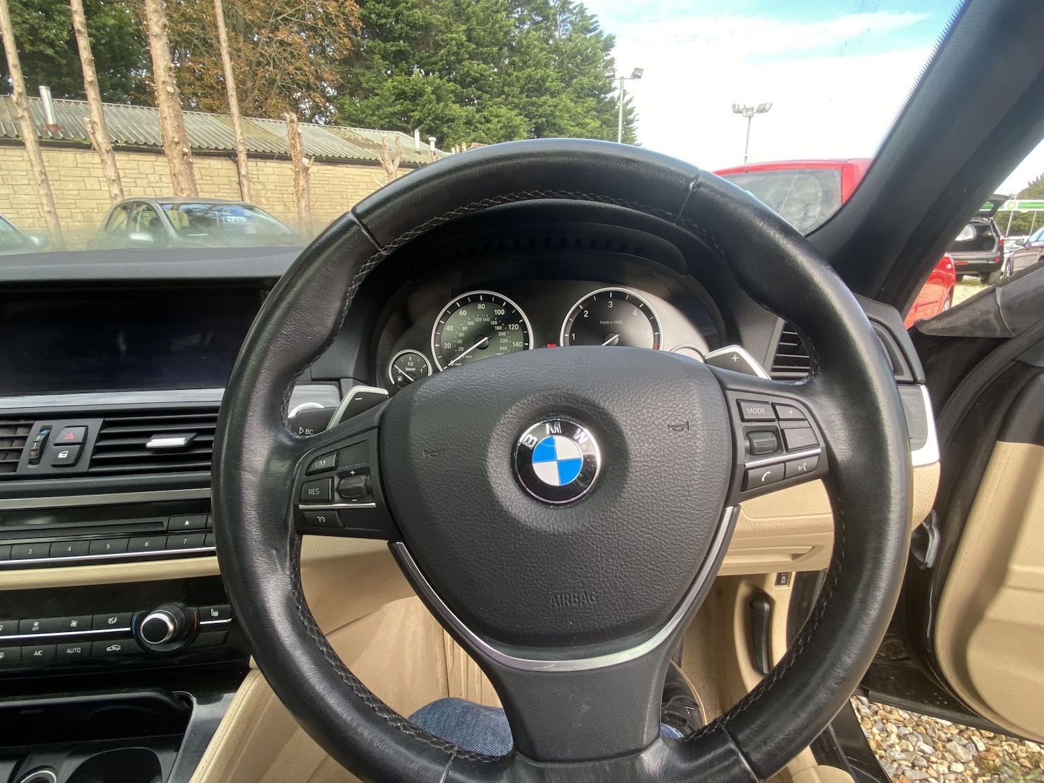 Used BMW 5 Series 2015 for sale - 76120291: Photo 10