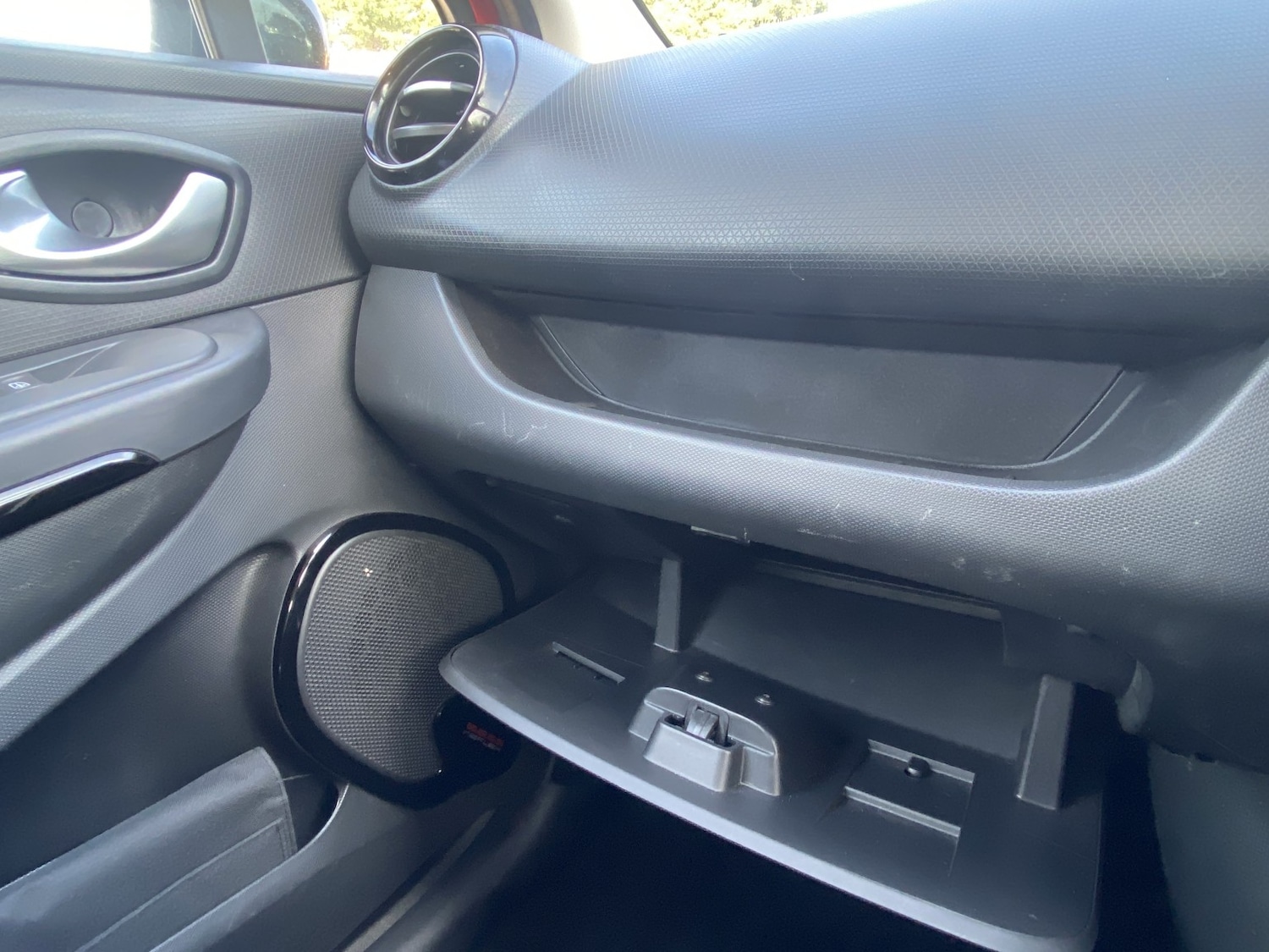 Used Renault Clio 2015 for sale - 77564195: Photo 13