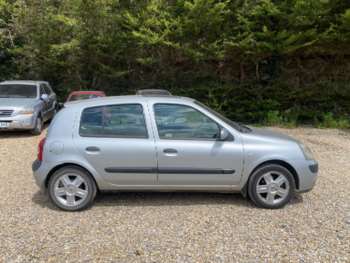 Used Renault Clio 2005 for sale - 75074333: Photo
