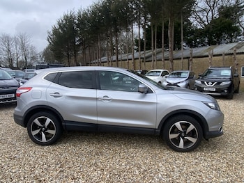 Used Nissan Qashqai 2015 for sale - 77494699: Photo