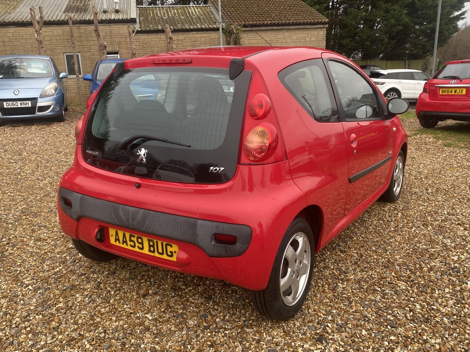 Used Peugeot 107 2010 for sale - 76769808: Photo 3