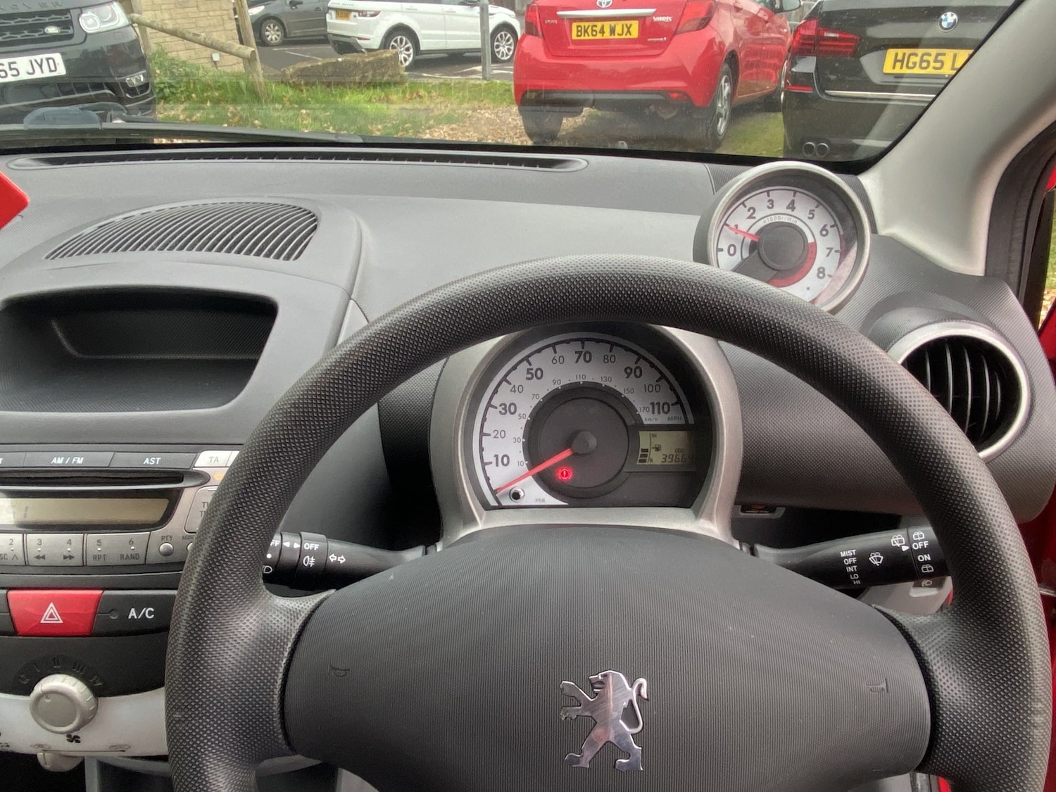 Used Peugeot 107 2010 for sale - 76769808: Photo 9