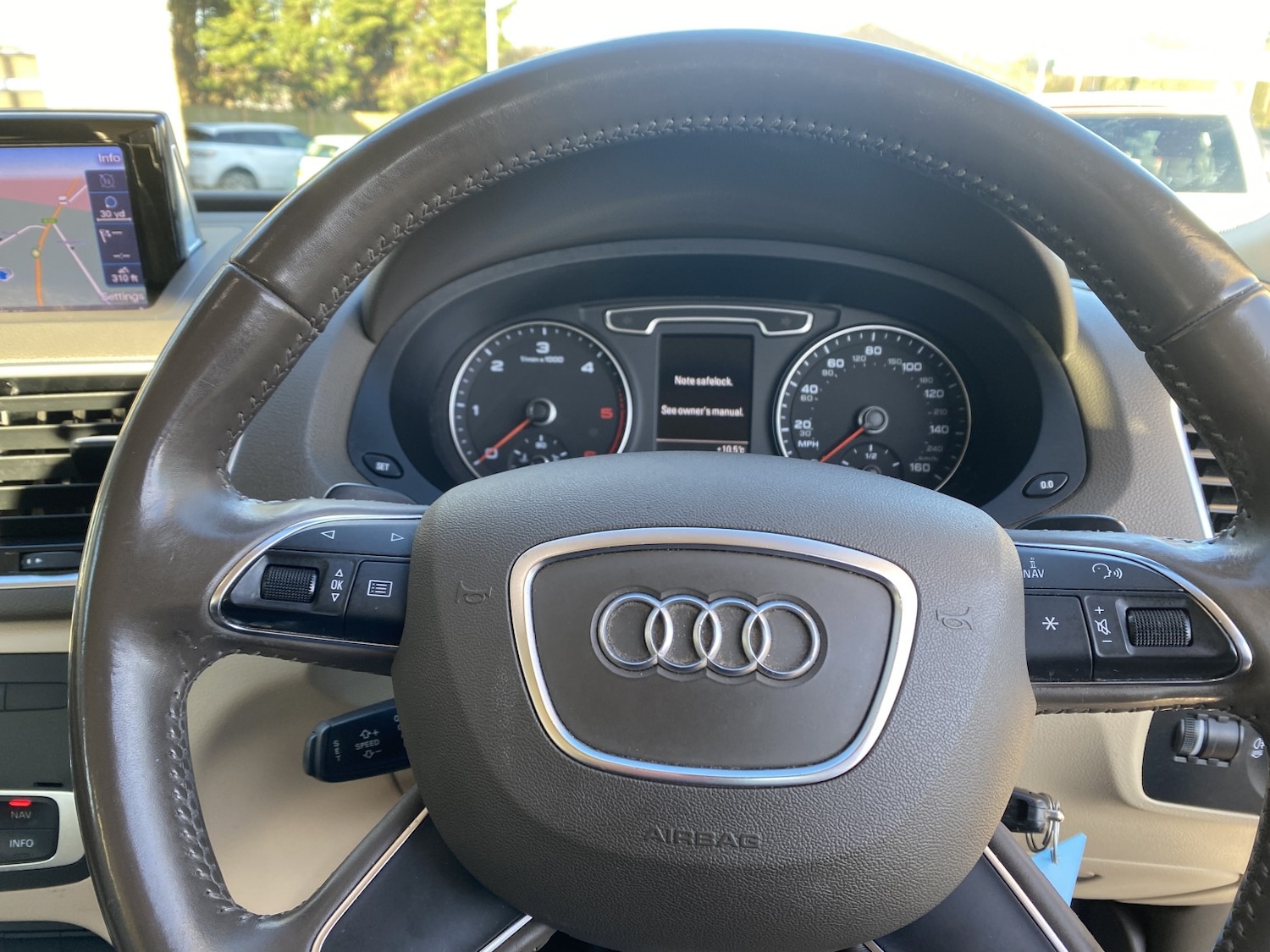 Used Audi Q3 2013 for sale - 77638612: Photo 15