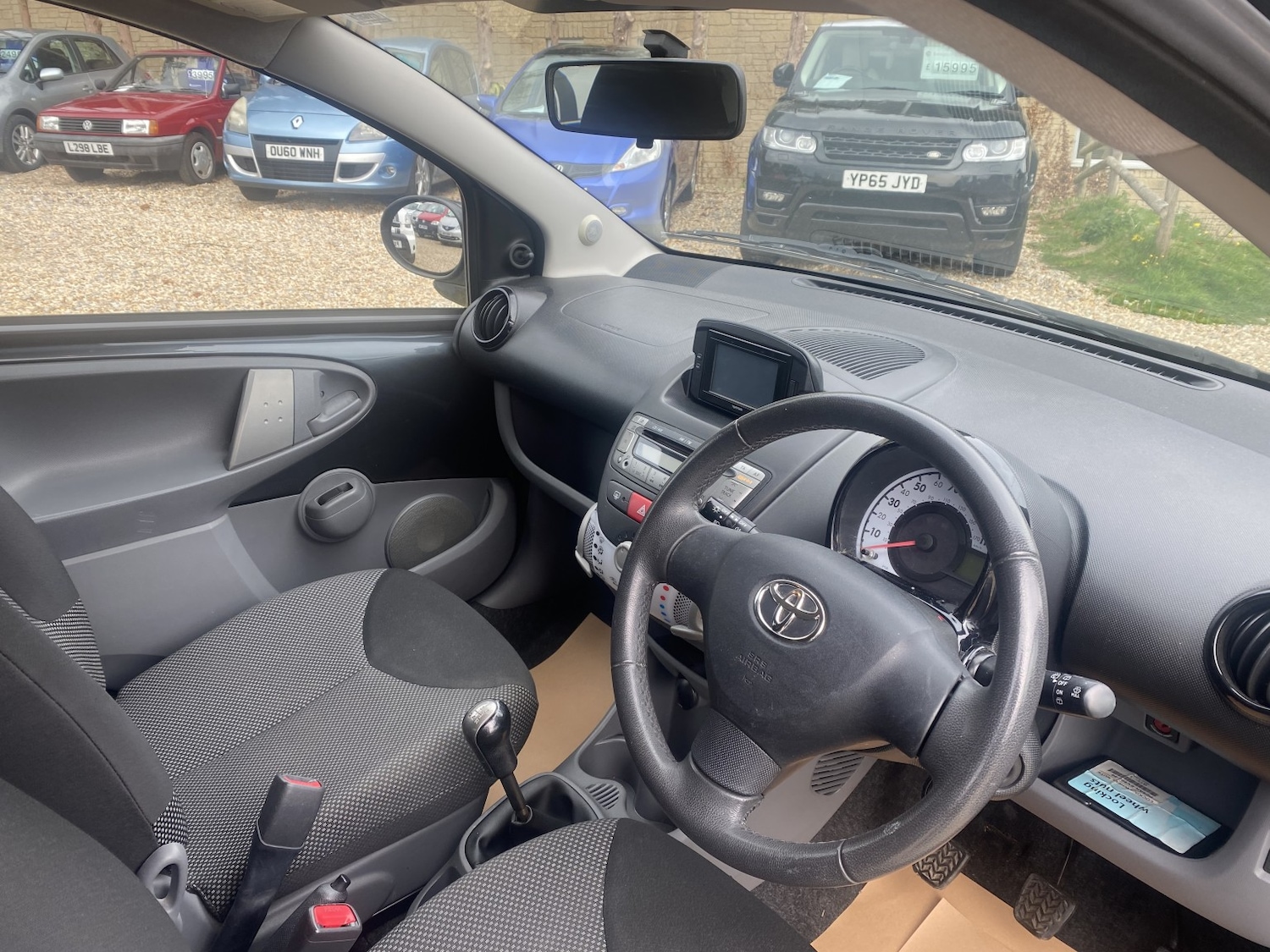 Used Toyota AYGO 2012 for sale - 75789302: Photo 11