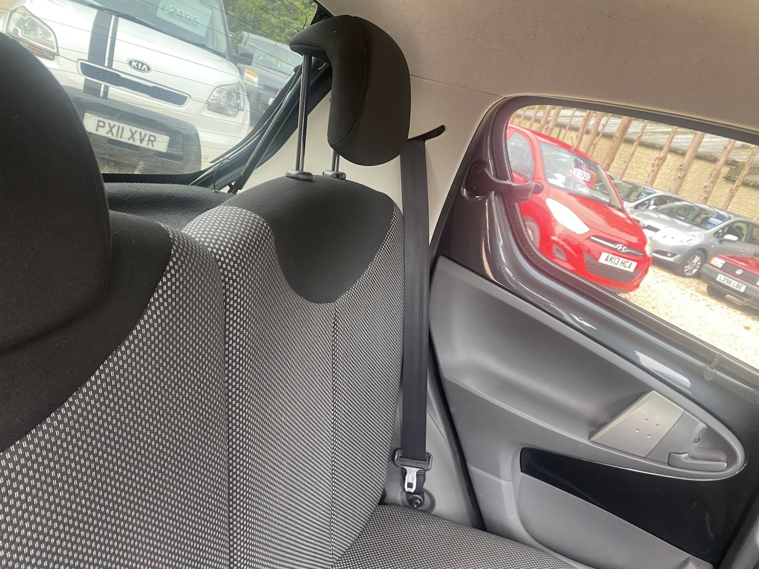 Used Toyota AYGO 2012 for sale - 75789302: Photo 14