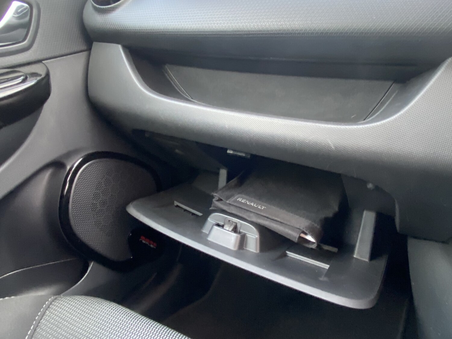 Used Renault Clio 2013 for sale - 76436390: Photo 13