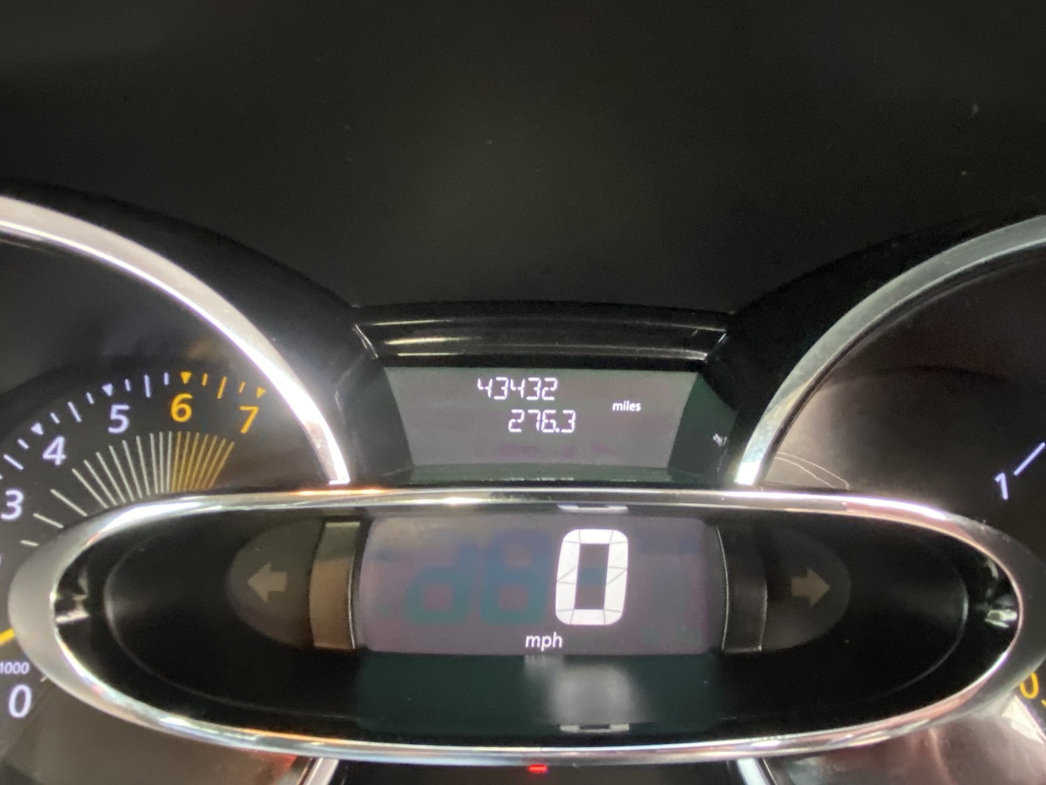 Used Renault Clio 2013 for sale - 76436390: Photo 6