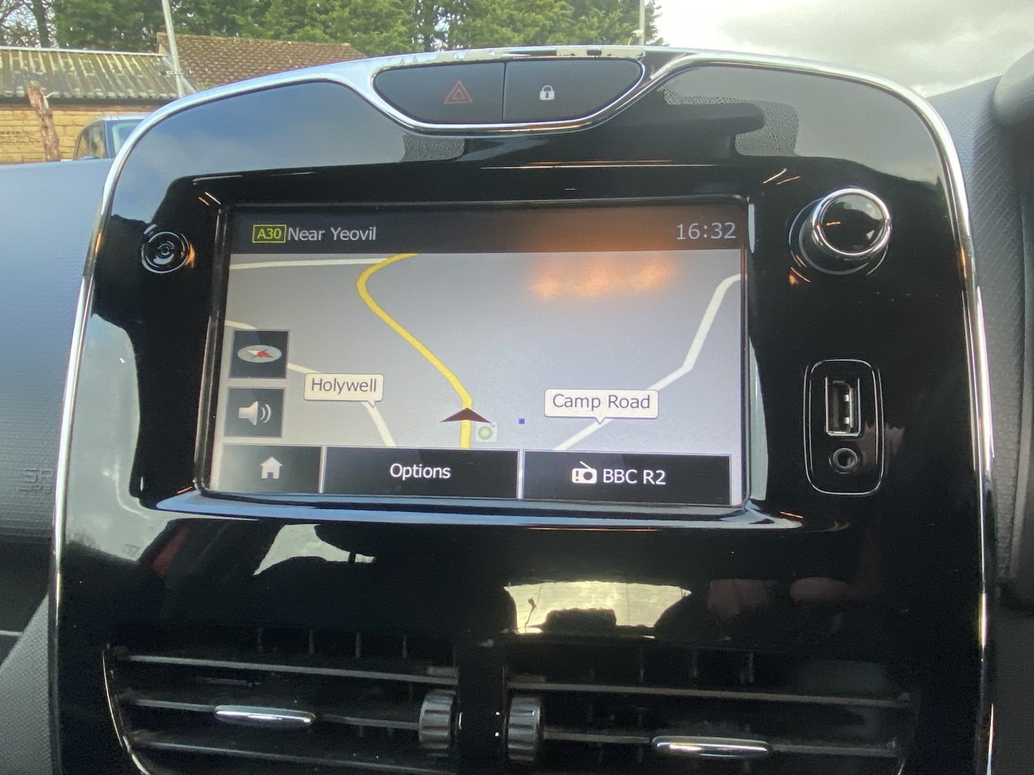 Used Renault Clio 2013 for sale - 76436390: Photo 9