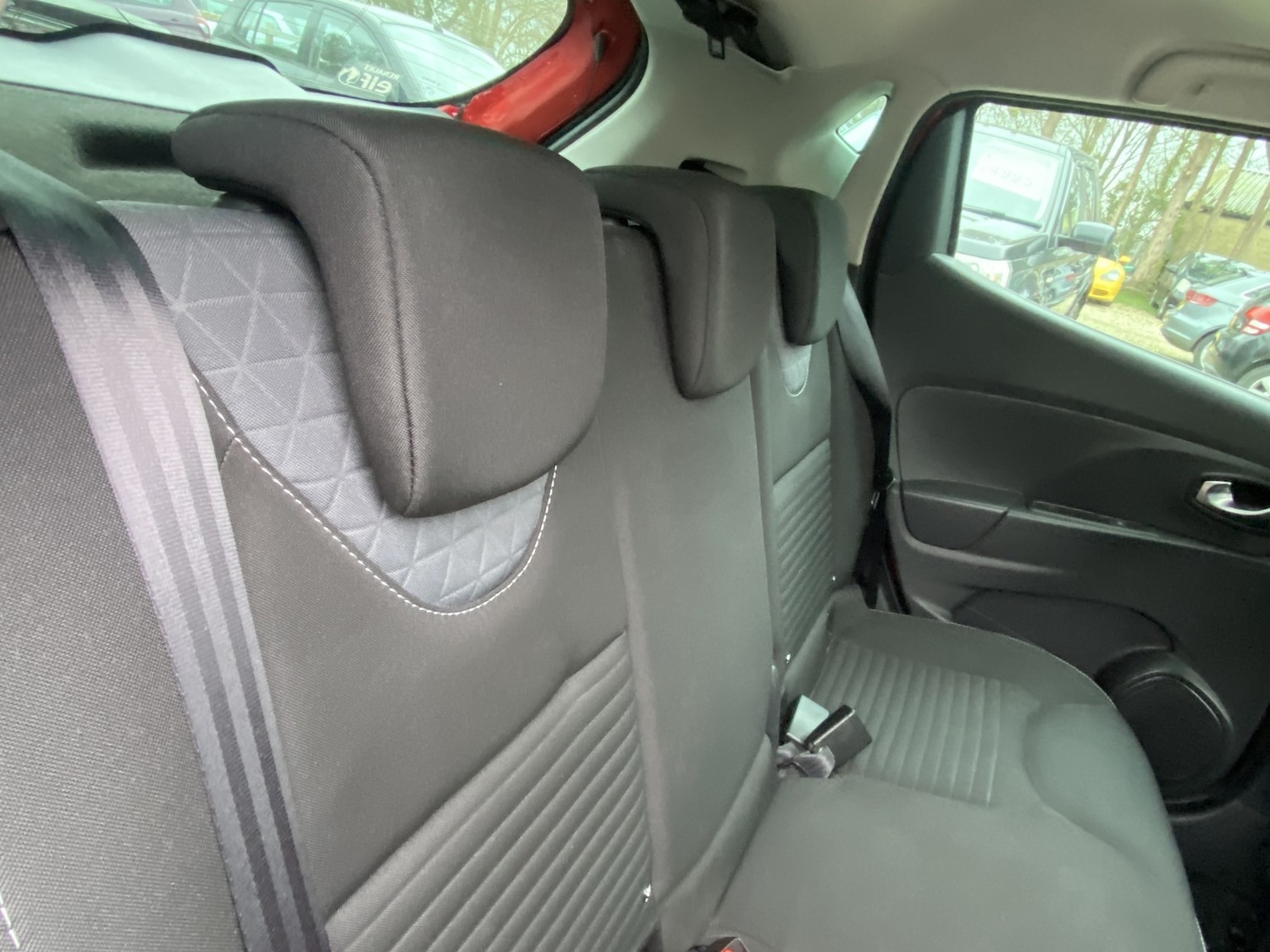 Used Renault Clio 2015 for sale - 77681791: Photo 6