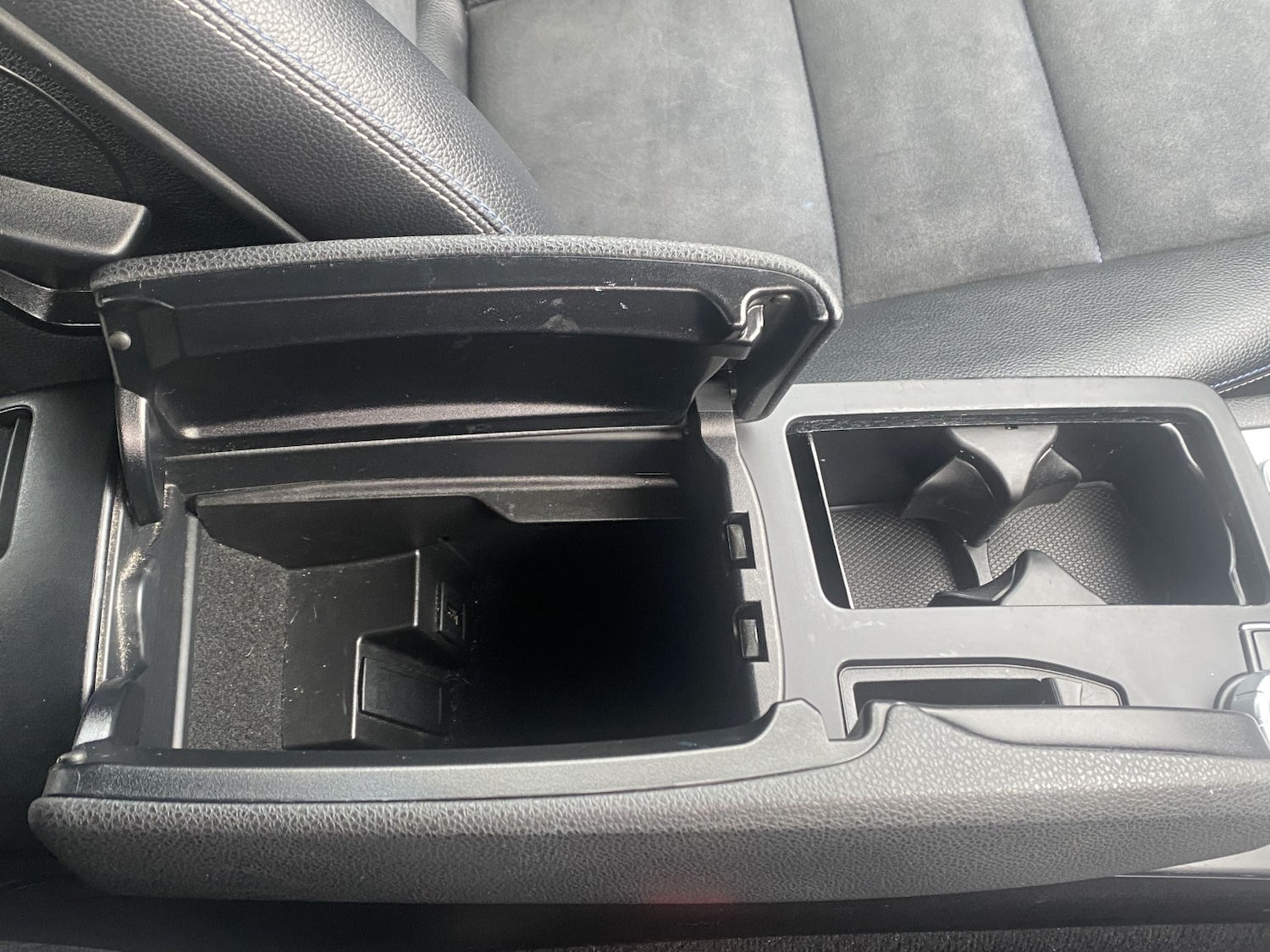 Used Mercedes-Benz C Class 2014 for sale - 77162332: Photo 25