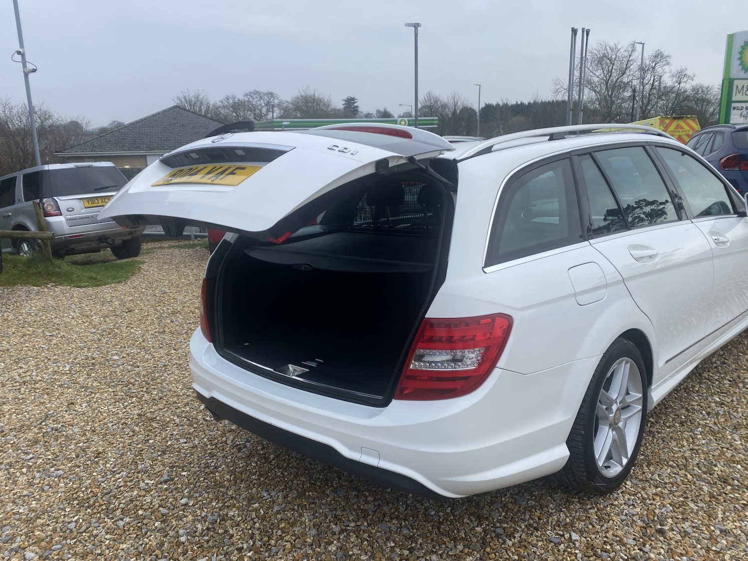 Used Mercedes-Benz C Class 2014 for sale - 77162332: Photo 9