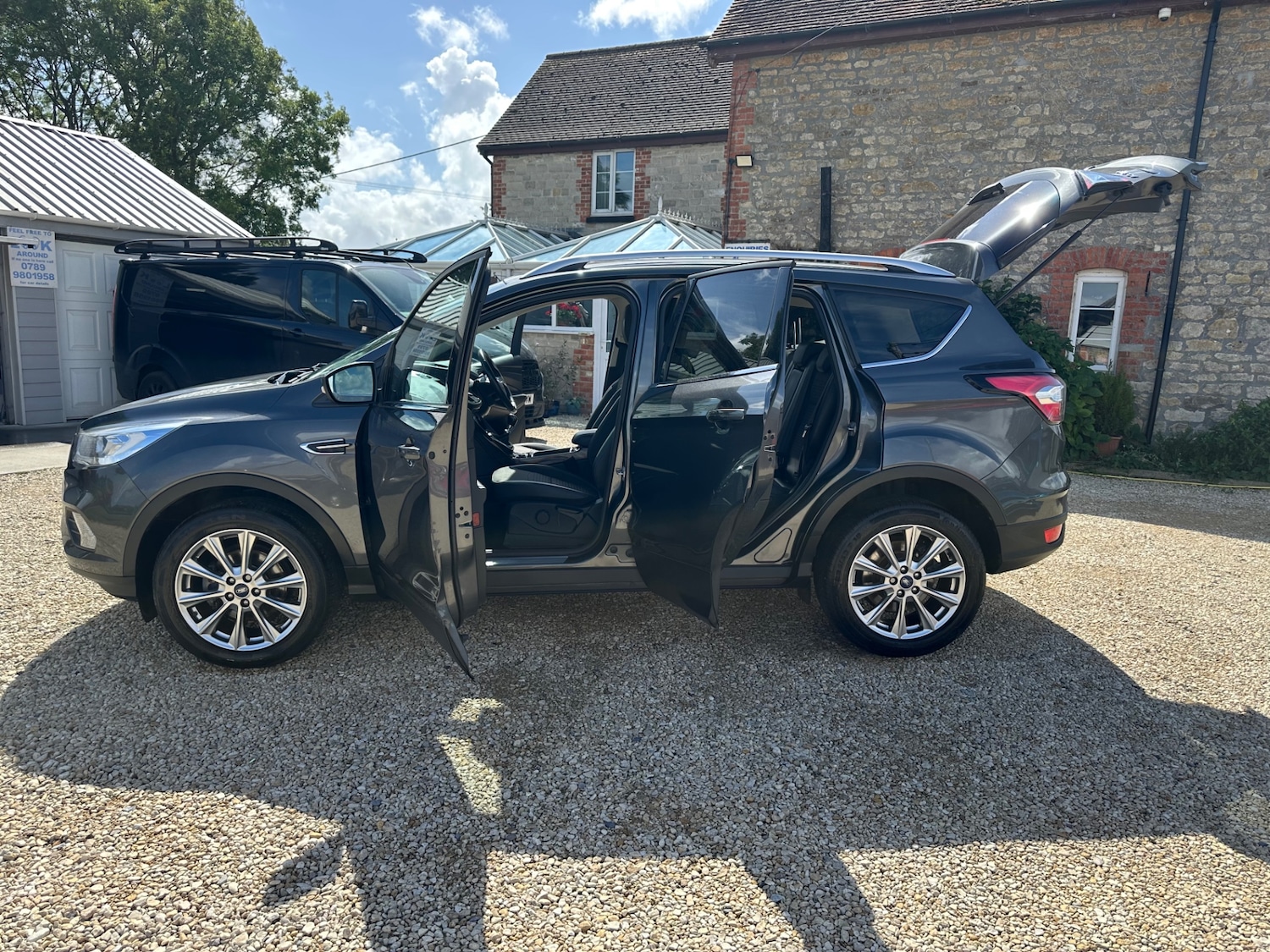 Used Ford Kuga 2019 for sale - 75975259: Photo 1