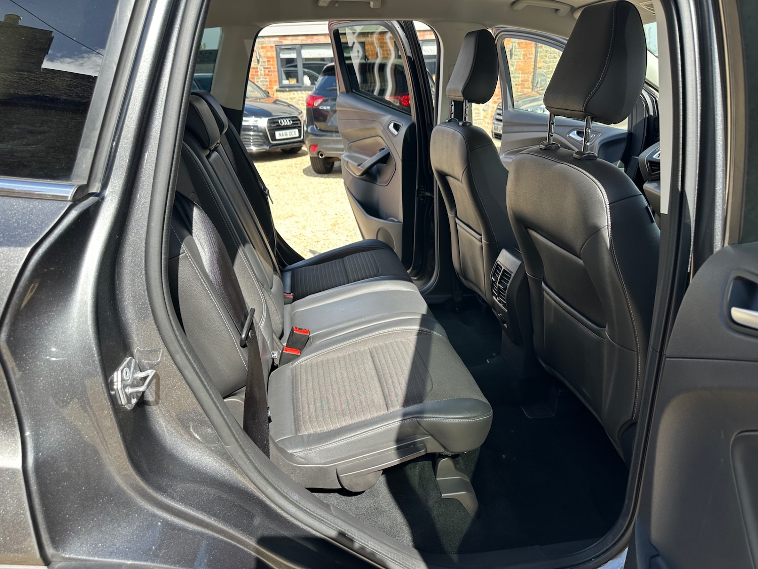 Used Ford Kuga 2019 for sale - 75975259: Photo 13