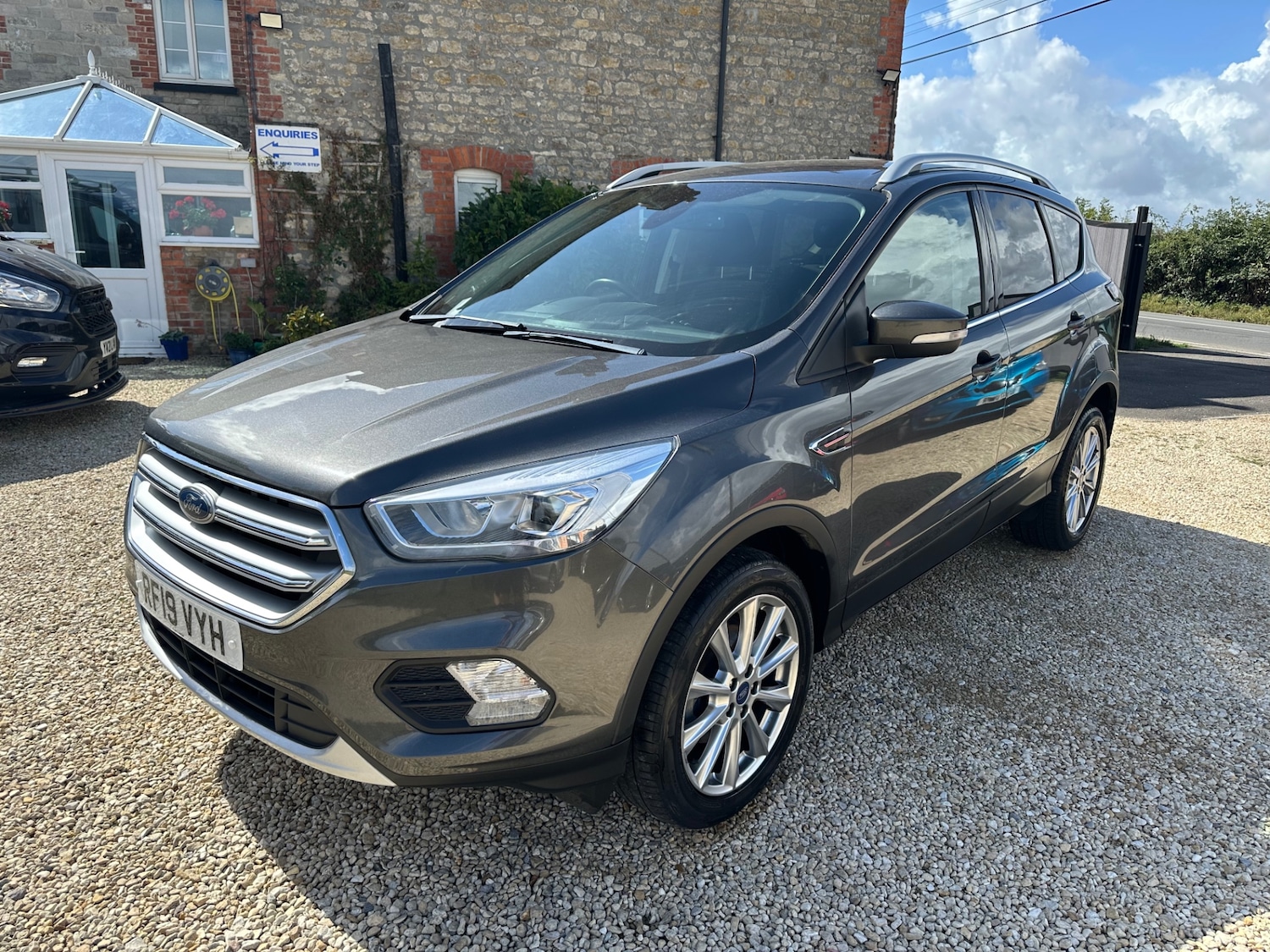 Used Ford Kuga 2019 for sale - 75975259: Photo 3
