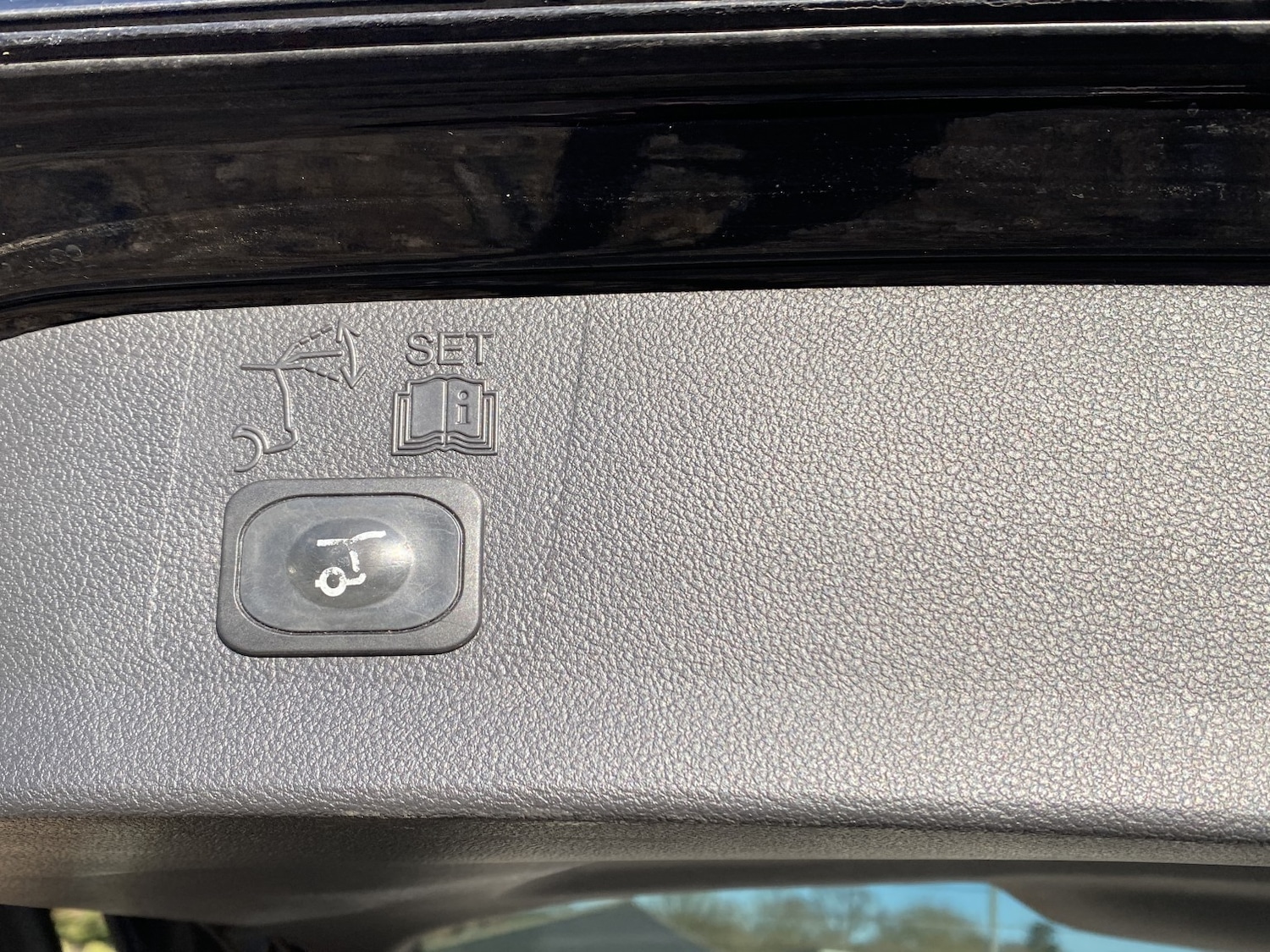 Used Ford Kuga 2015 for sale - 77636958: Photo 12