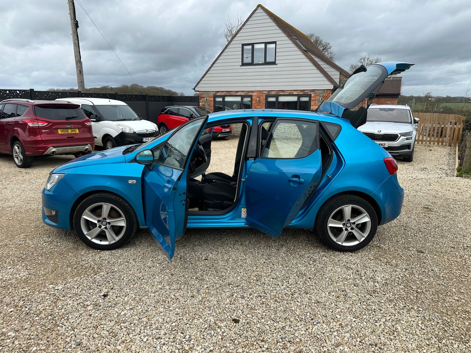 Used SEAT Ibiza 2017 for sale - 77904215: Photo 2