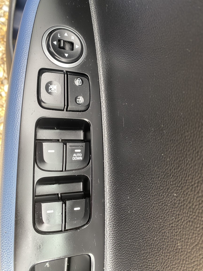 Used Hyundai i10 2015 for sale - 77836812: Photo 10