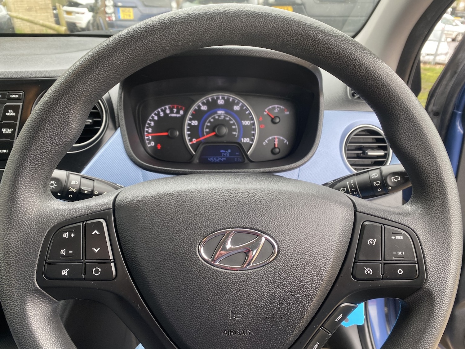 Used Hyundai i10 2015 for sale - 77836812: Photo 14