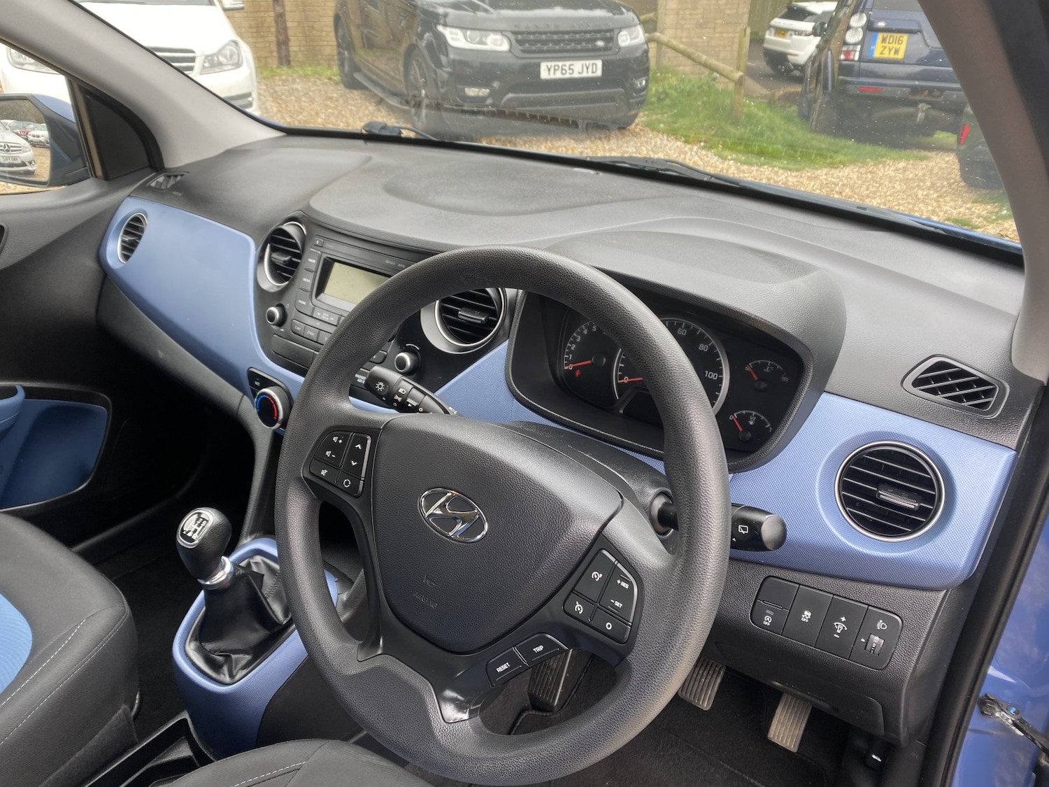 Used Hyundai i10 2015 for sale - 77836812: Photo 15