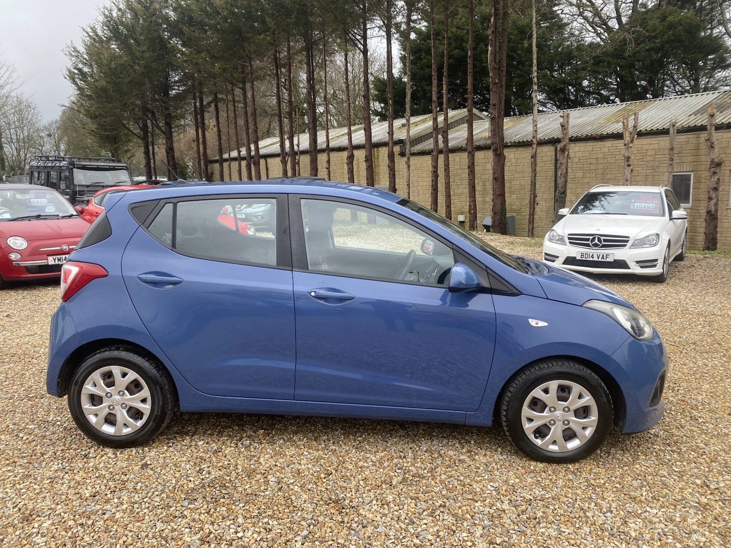 Used Hyundai i10 2015 for sale - 77836812: Photo 2