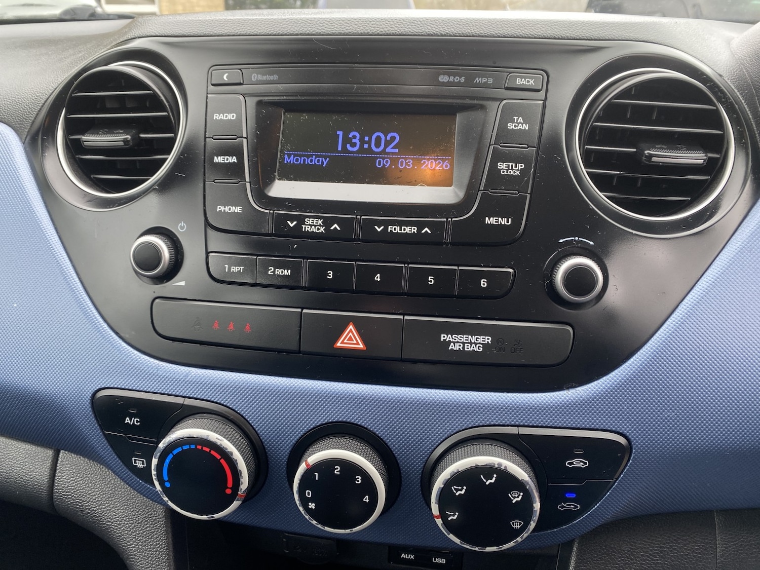 Used Hyundai i10 2015 for sale - 77836812: Photo 6