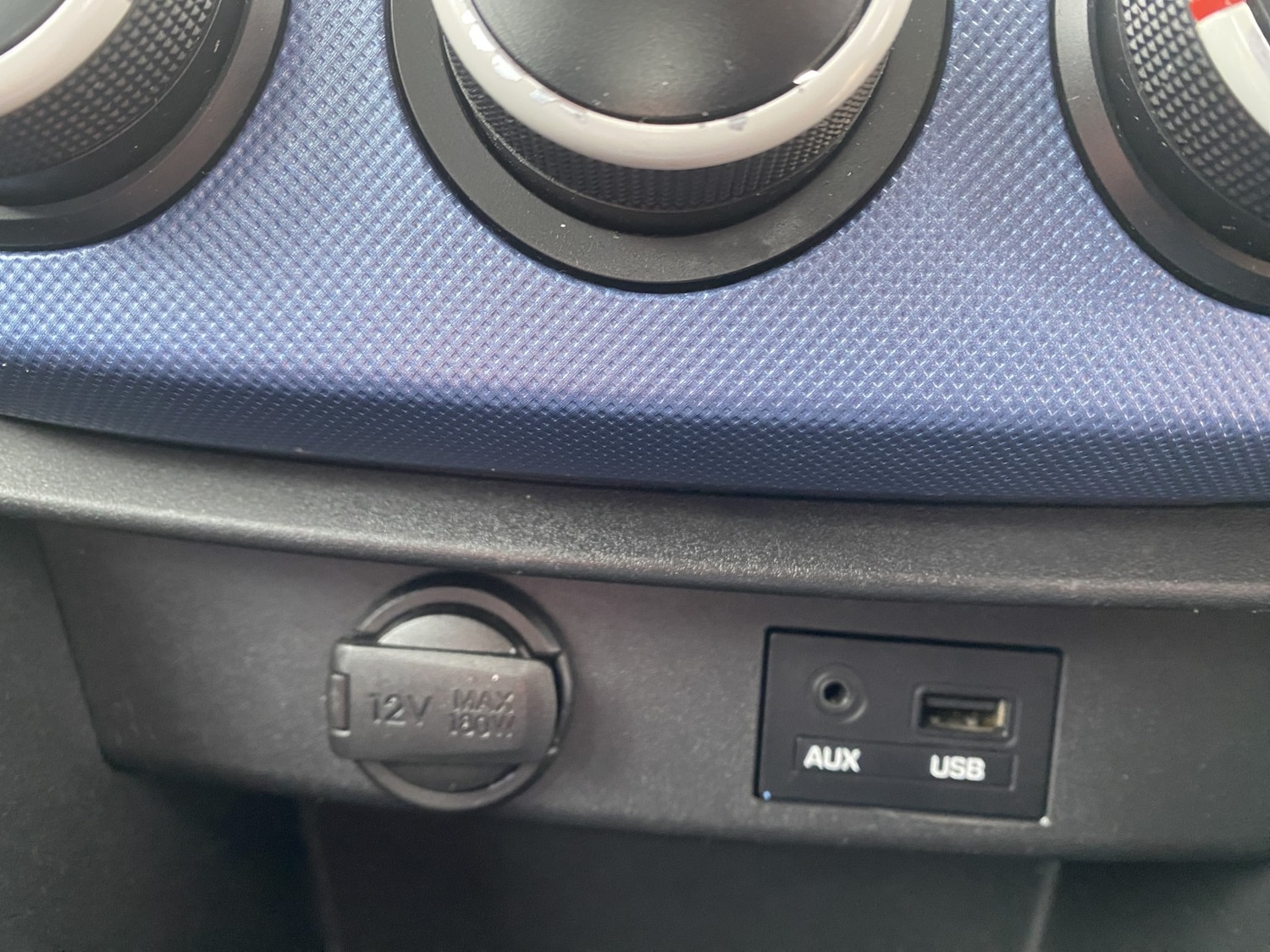 Used Hyundai i10 2015 for sale - 77836812: Photo 8